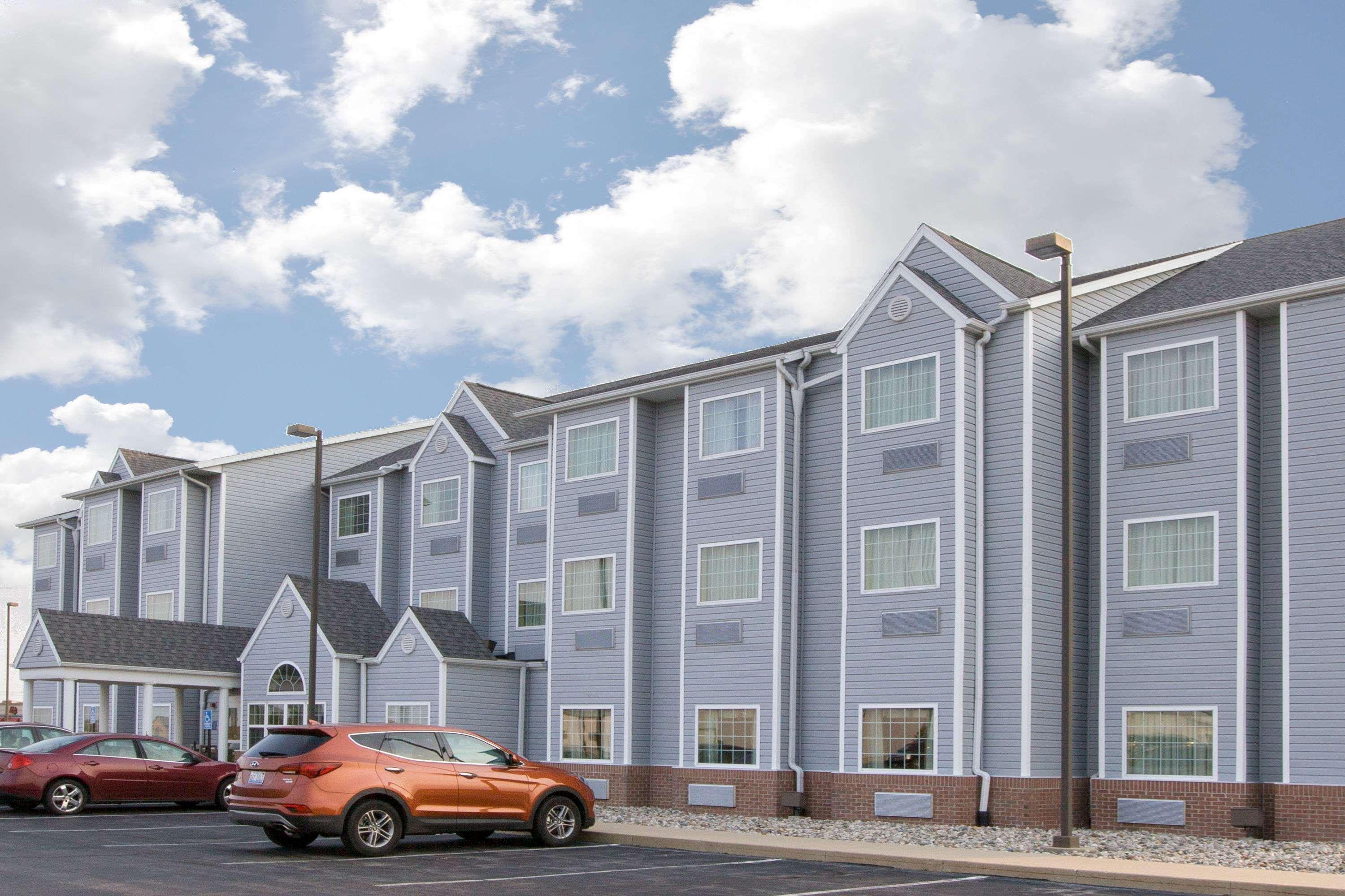 Microtel Inn & Suites By Wyndham Delphos Buitenkant foto